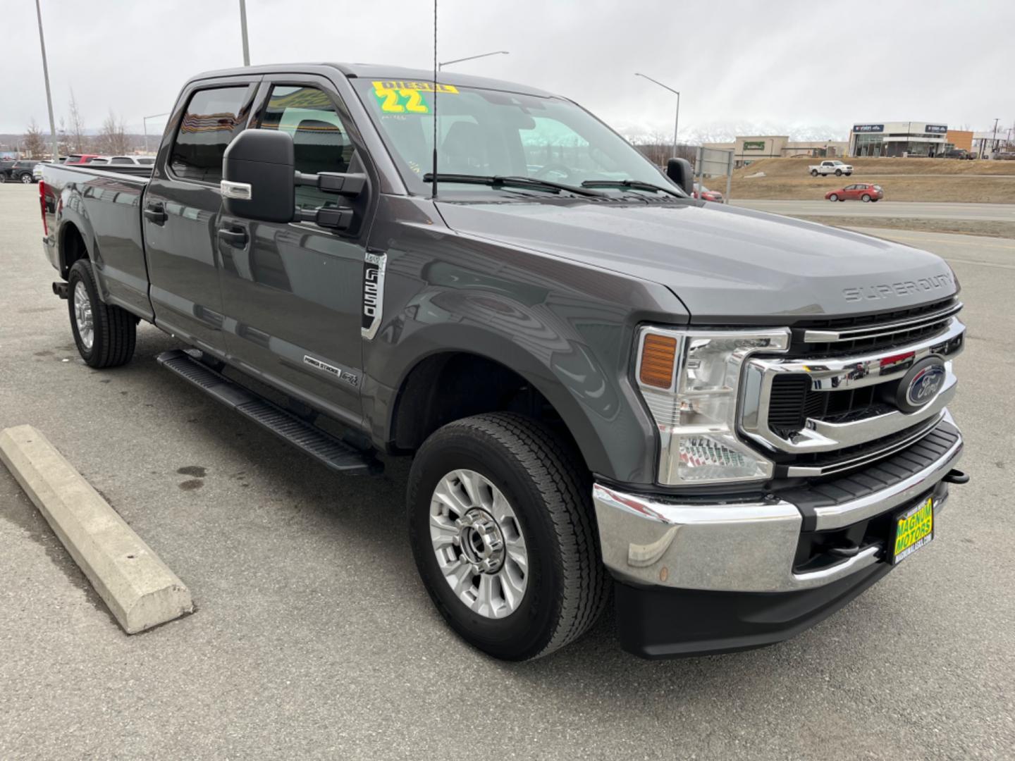 2022 GRAY /Black FORD F-250 SUPER DUT XL (1FT7W2BT2NE) with an 6.7L engine, Automatic transmission, located at 1960 Industrial Drive, Wasilla, 99654, (907) 274-2277, 61.573475, -149.400146 - Photo#5